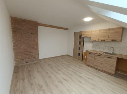 Pronájem bytu, 1+kk, 23 m²