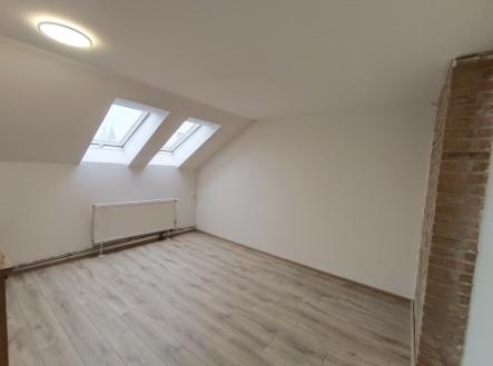 Pronájem bytu, 1+kk, 23 m²
