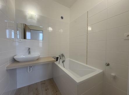 Pronájem bytu, 2+1, 56 m²