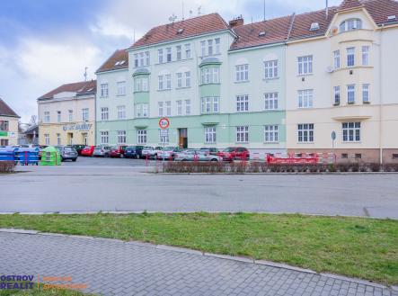 0x8a7895.jpg