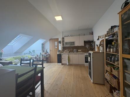 Pronájem bytu, 2+kk, 57 m²
