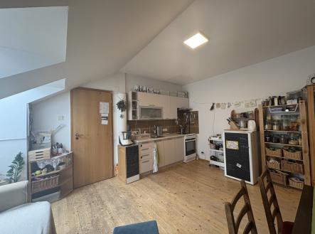 Pronájem bytu, 2+kk, 57 m²