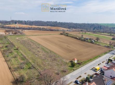 Prodej pozemku pro bydlení, 2 369 m²