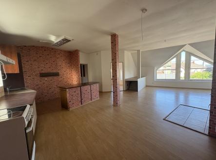 Pronájem bytu, 2+kk, 57 m²