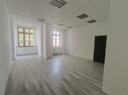 Pronájem kanceláře, 87 m²