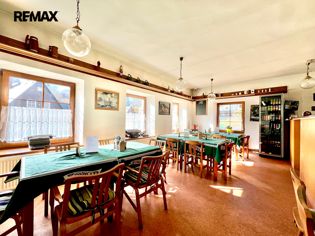 02-restaurace-01.jpg