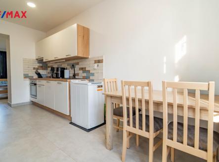 Pronájem bytu, 2+kk, 27 m²