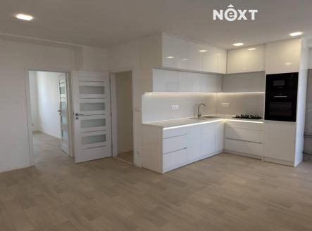 Pronájem bytu, 3+kk, 79 m²