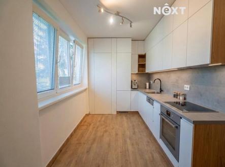 Prodej bytu, 1+1, 61 m²