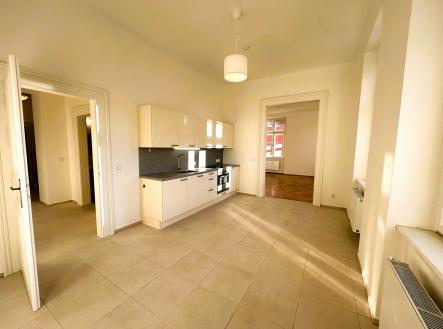 Pronájem bytu, 3+1, 145 m² obrázek