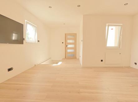 Pronájem bytu, 2+kk, 55 m²