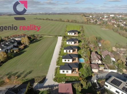 Prodej pozemku pro bydlení, 4 282 m²