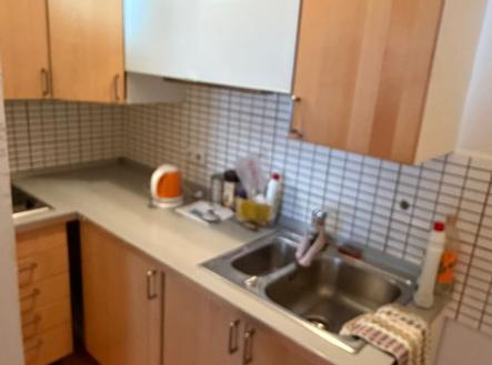 Pronájem bytu, 1+kk, 32 m²