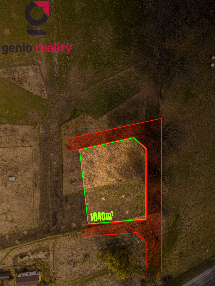 Komunikace kolem pozemku