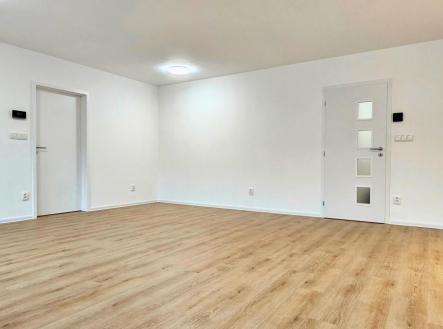 Pronájem bytu, 2+kk, 75 m²