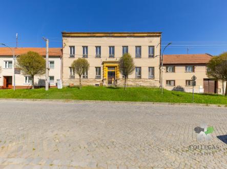 Prodej nájemního domu, 900 m²