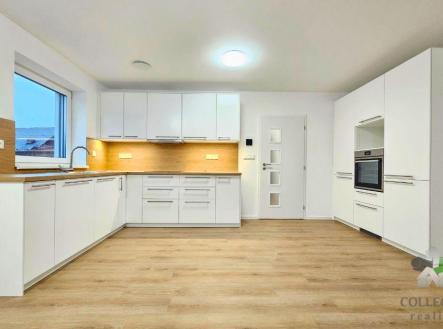 Pronájem bytu, 2+kk, 75 m²