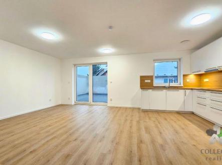 Pronájem bytu, 2+kk, 75 m²