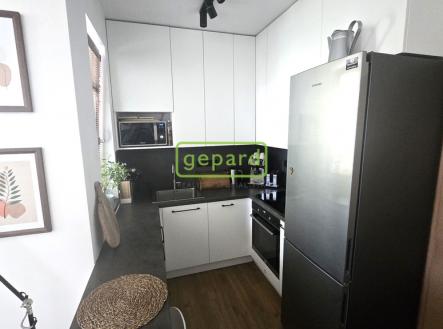 Pronájem bytu, 3+kk, 61 m²