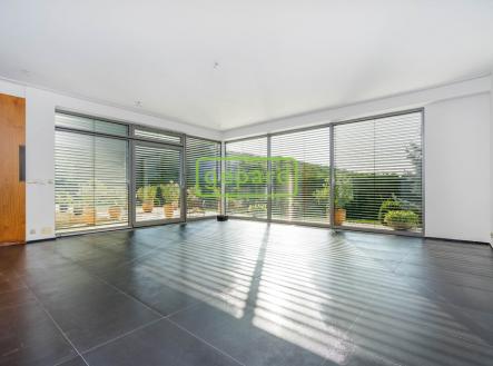 Prodej kanceláře, 636 m²