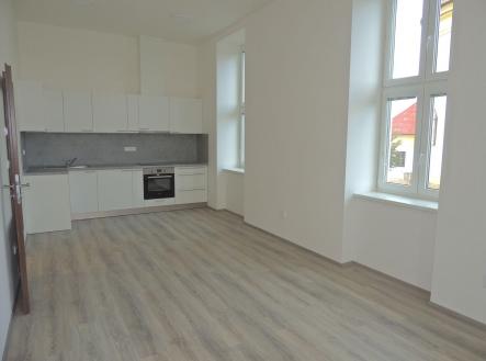 Pronájem bytu, 3+kk, 77 m²