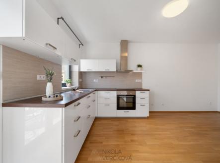 Pronájem bytu, 3+kk, 68 m²