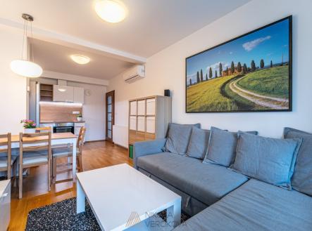 Prodej bytu, 3+kk, 66 m²