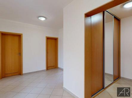 Pronájem bytu, 3+kk, 84 m²