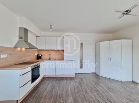 Pronájem bytu, 1+kk, 40 m²