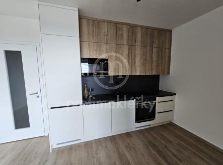 Pronájem bytu, 1+kk, 37 m²