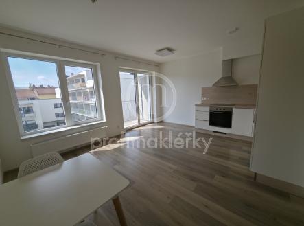 Pronájem bytu, 1+kk, 33 m²