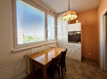 Prodej bytu, 3+1, 77 m²