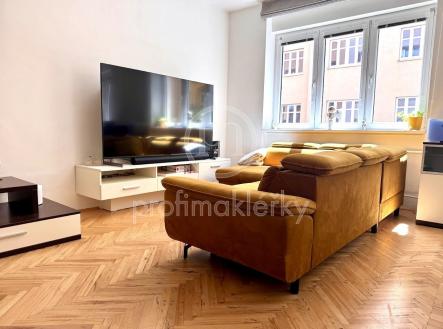 Pronájem bytu, 3+kk, 76 m²