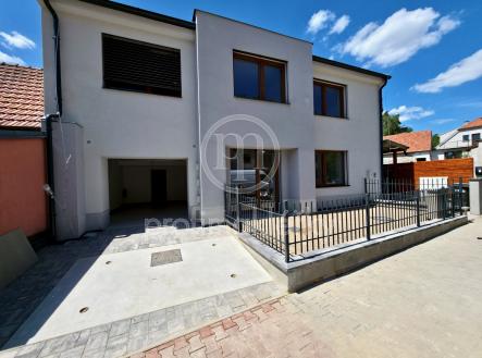 Prodej bytu, 2+kk, 107 m²