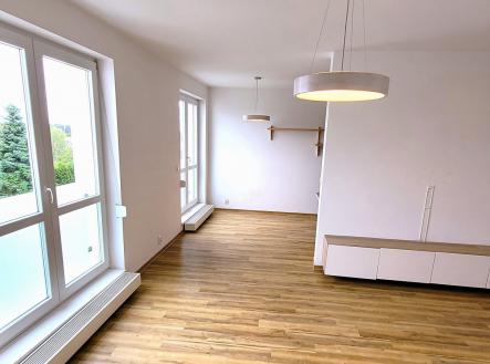 Pronájem bytu, 3+kk, 95 m²