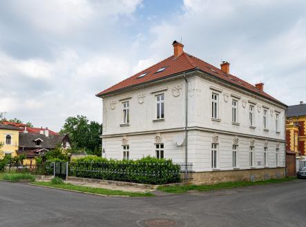 Prodej - dům/vila, 307 m²