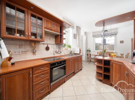 Prodej domu/vily, 291 m²