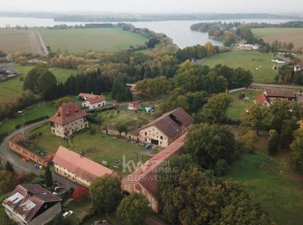 Prodej komerčního objektu, jiný, 570 m²