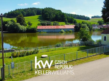 Pronájem - zemědělský objekt, 1 192 m²