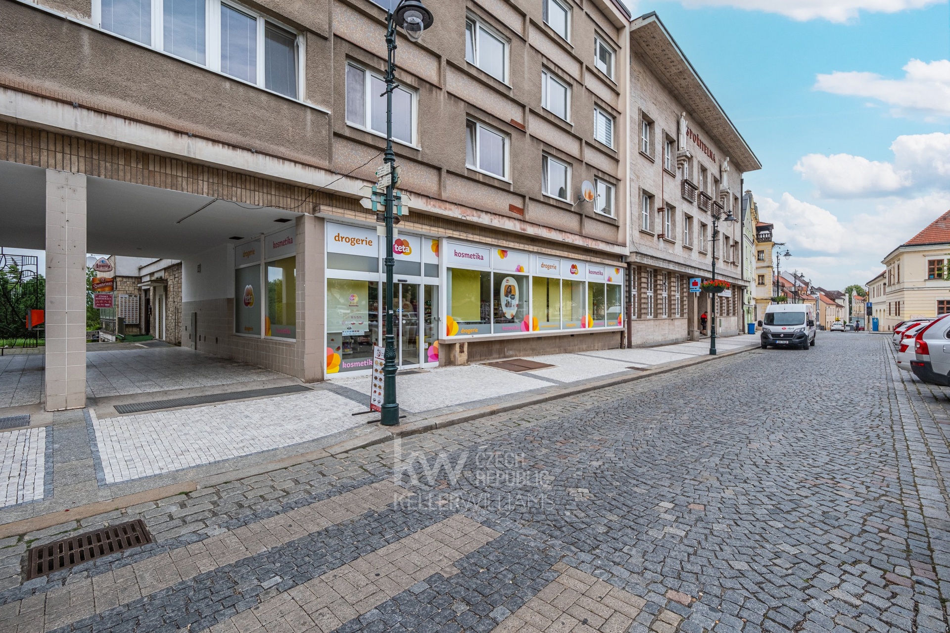 prodej restaurace v Lounech 65