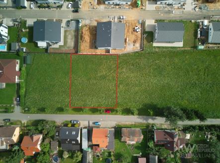 Prodej pozemku pro bydlení, 1 050 m²