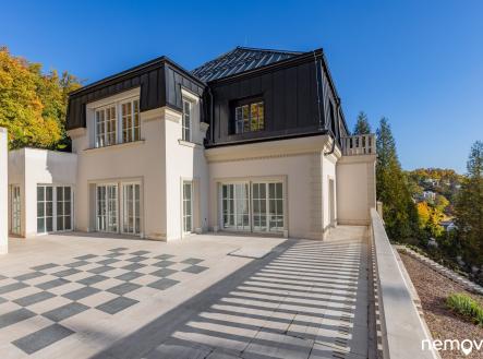 Prodej domu/vily, 1 277 m²