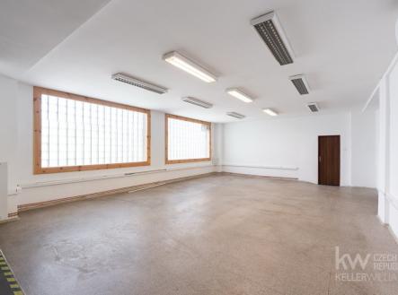 Pronájem kanceláře, 175 m²