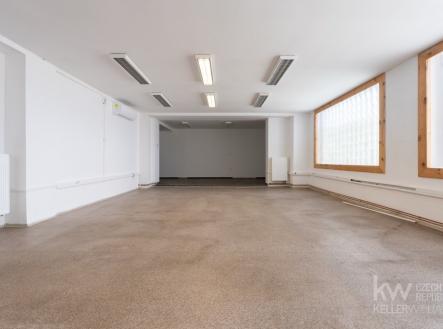 Pronájem kanceláře, 175 m²