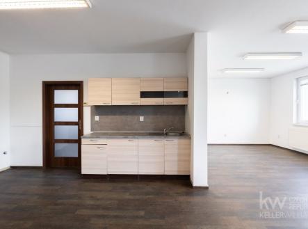 Pronájem kanceláře, 175 m²