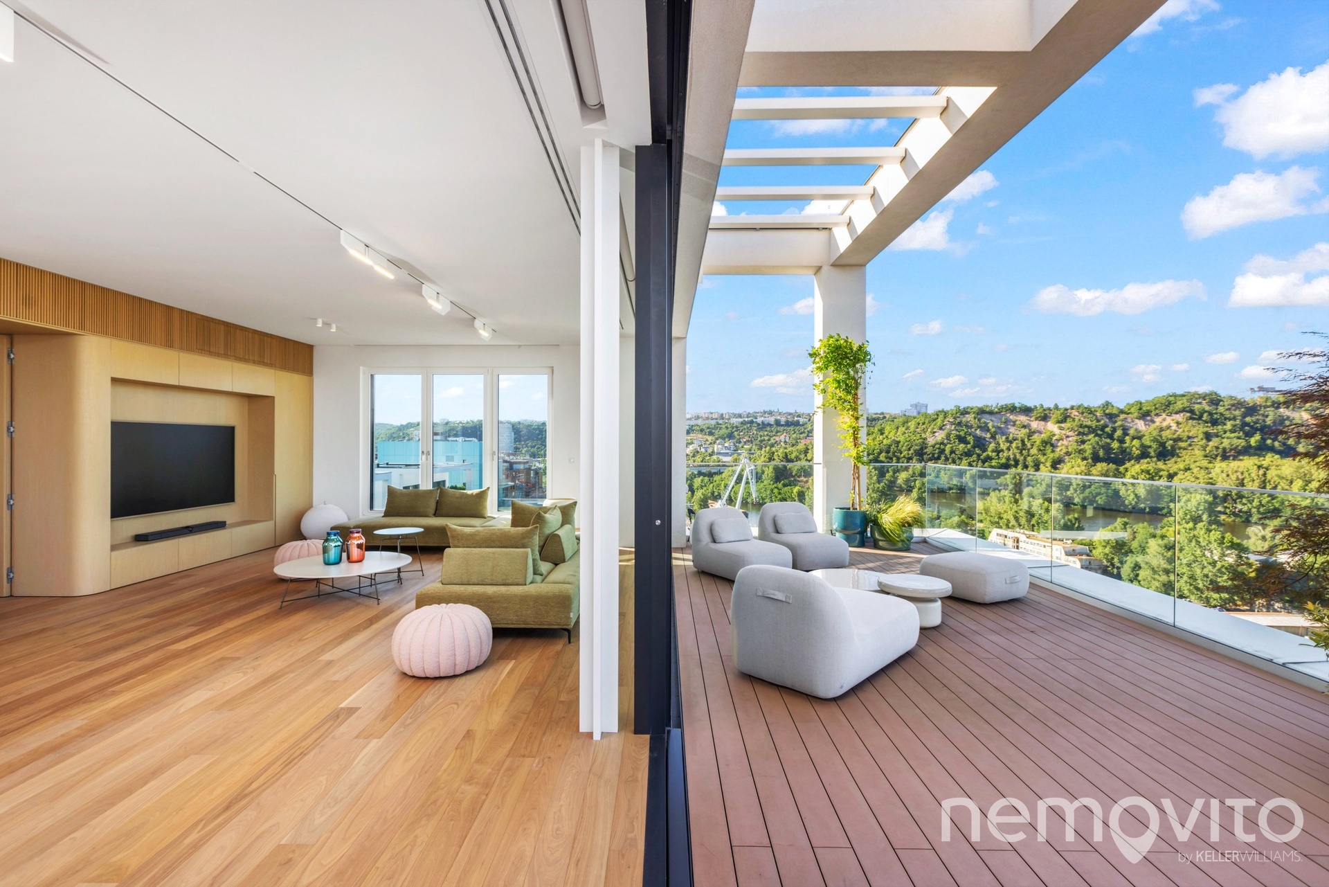 Penthouse Holešovice 104