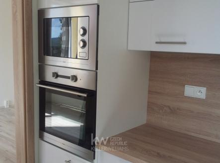 Pronájem bytu, 3+1, 69 m²