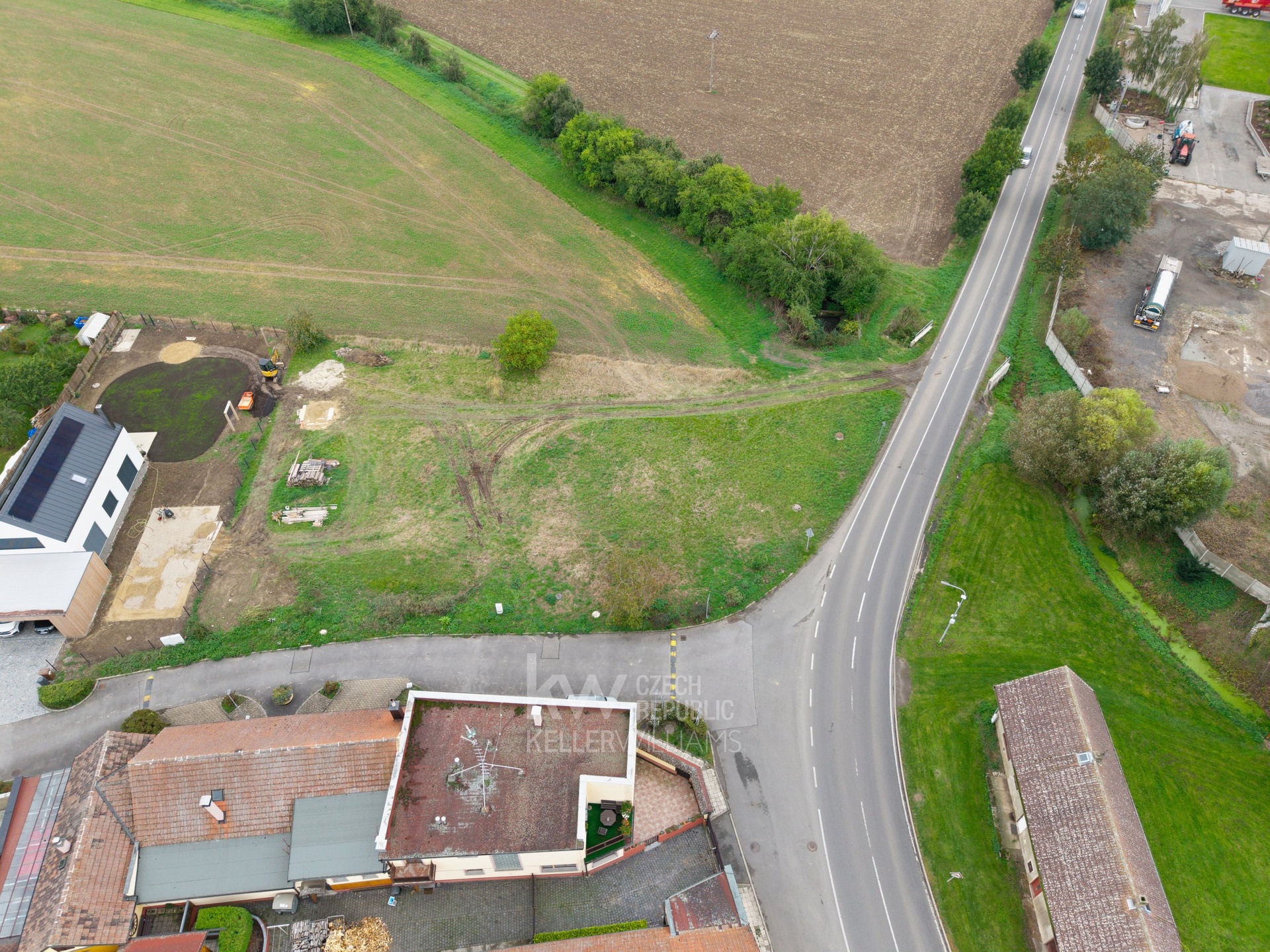 Pohled z ulice Spojovací