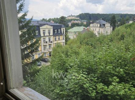 Prodej nájemního domu, 2 000 m²