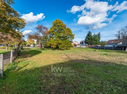 Prodej pozemku pro komerční výstavbu, 985 m² obrázek